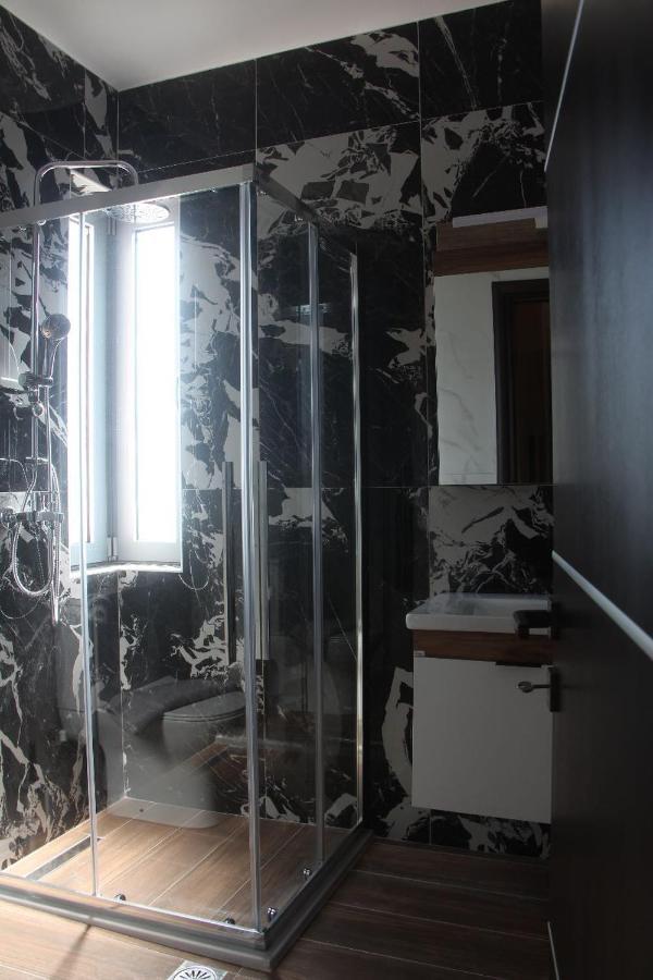 Valentina'S Luxe Apartment マスティハリ エクステリア 写真